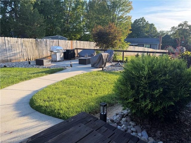 6861 Country Meadows Lane, Trinity, NC 27370
