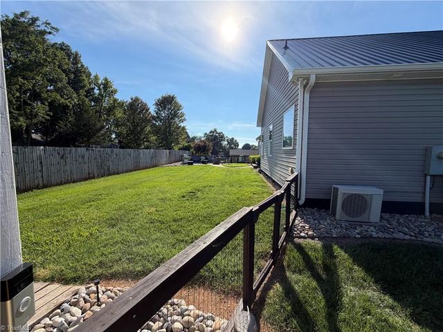6861 Country Meadows Lane, Trinity, NC 27370
