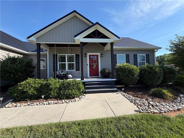 6861 Country Meadows Lane, Trinity, NC 27370
