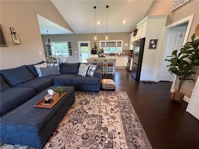 6861 Country Meadows Lane, Trinity, NC 27370
