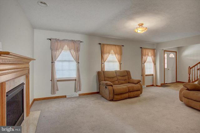 112 BAKER AND RUSSELL DR, Shippensburg, PA 17257