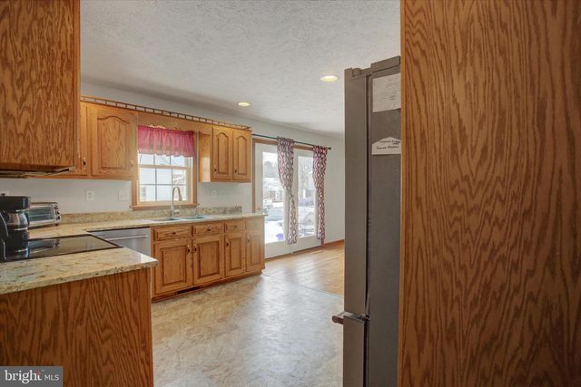 112 BAKER AND RUSSELL DR, Shippensburg, PA 17257