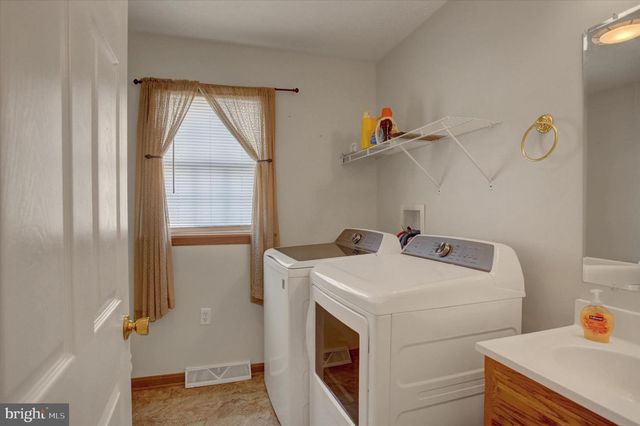 112 BAKER AND RUSSELL DR, Shippensburg, PA 17257