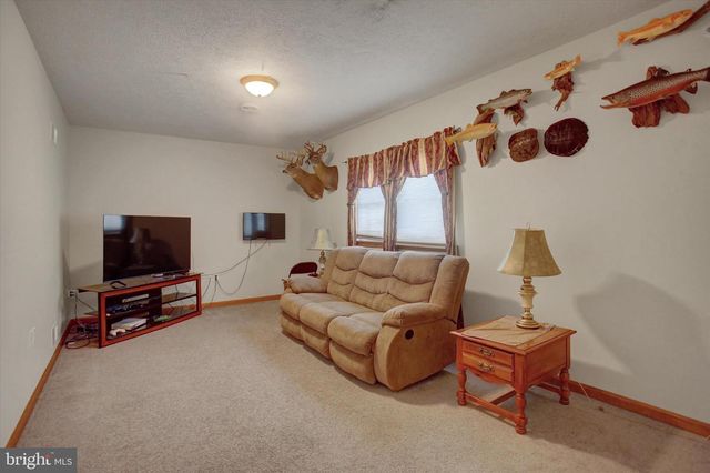 112 BAKER AND RUSSELL DR, Shippensburg, PA 17257