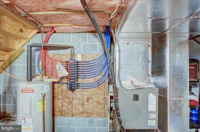 112 BAKER AND RUSSELL DR, Shippensburg, PA 17257