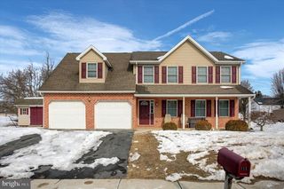 112 BAKER AND RUSSELL DR, Shippensburg, PA 17257
