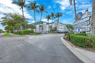 891 10th ST S, Naples, FL 34102