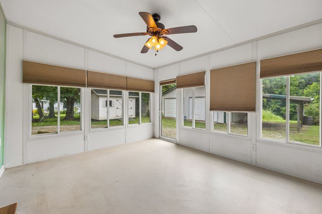 2610 Lockertsville Rd, Ashland City, TN 37015