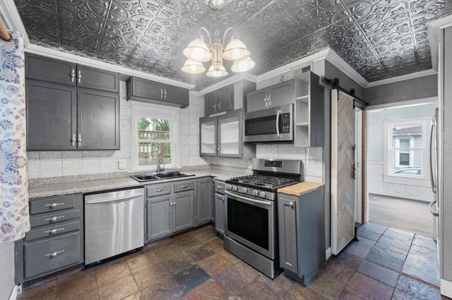 524 Madison Street, Anoka, MN 55303