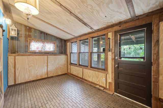524 Madison Street, Anoka, MN 55303