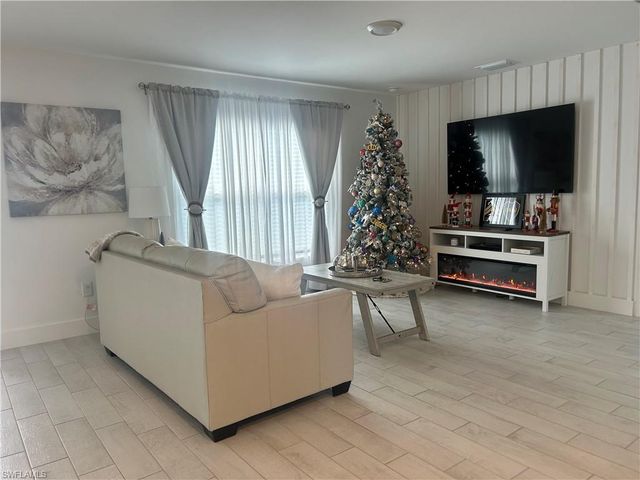 4314 Garden BLVD, Cape Coral, FL 33909