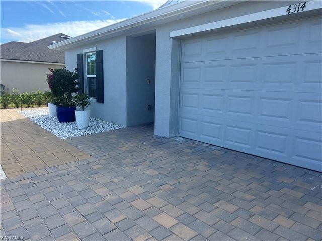 4314 Garden BLVD, Cape Coral, FL 33909