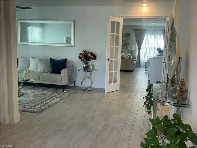 4314 Garden BLVD, Cape Coral, FL 33909