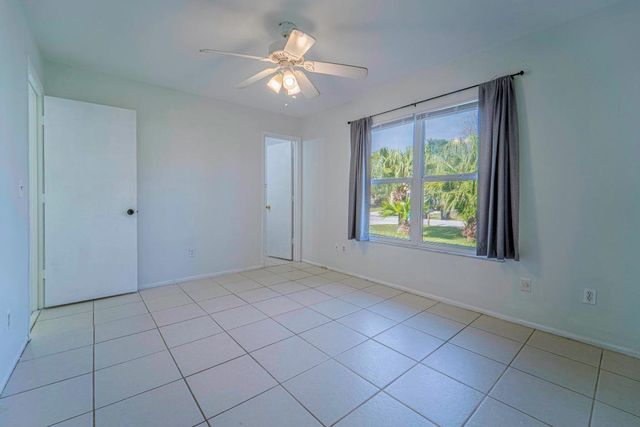 2164 SE Gaslight Street, Port St. Lucie, Port St Lucie, FL 34952