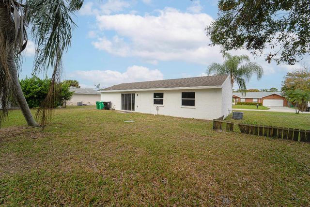 2164 SE Gaslight Street, Port St. Lucie, Port St Lucie, FL 34952