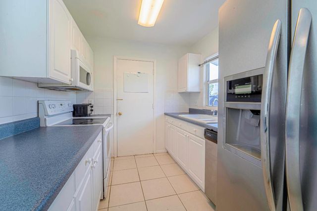 2164 SE Gaslight Street, Port St. Lucie, Port St Lucie, FL 34952