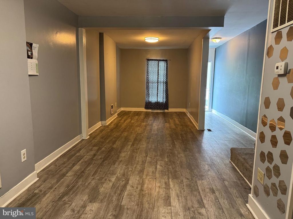 Image 4 of property listing at 1532 ABBOTSTON ST, Baltimore, MD 21218