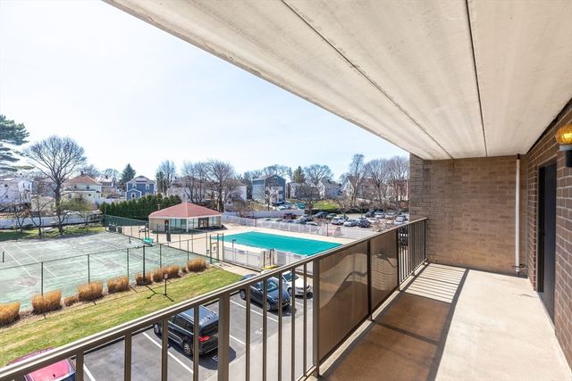 175 Quincy Shore Dr B33, Quincy, MA 02171