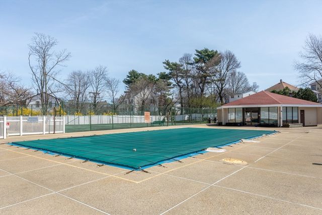 175 Quincy Shore Dr B33, Quincy, MA 02171