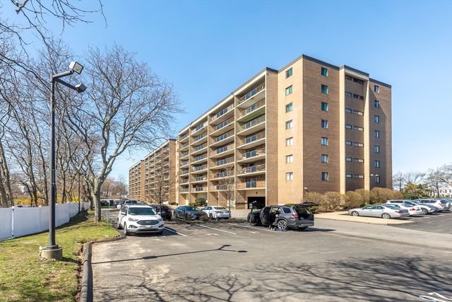 175 Quincy Shore Dr B33, Quincy, MA 02171