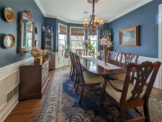 502 Independence Ct, Valencia Boro, PA 16059