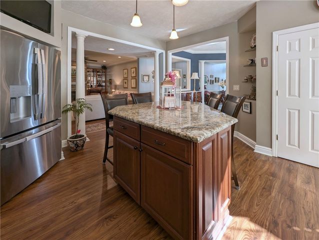 502 Independence Ct, Valencia Boro, PA 16059