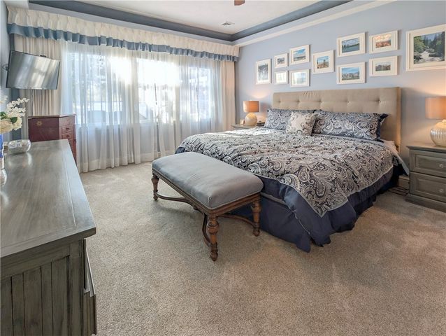 502 Independence Ct, Valencia Boro, PA 16059