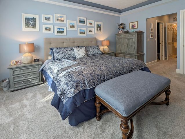 502 Independence Ct, Valencia Boro, PA 16059