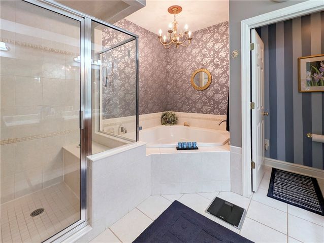 502 Independence Ct, Valencia Boro, PA 16059