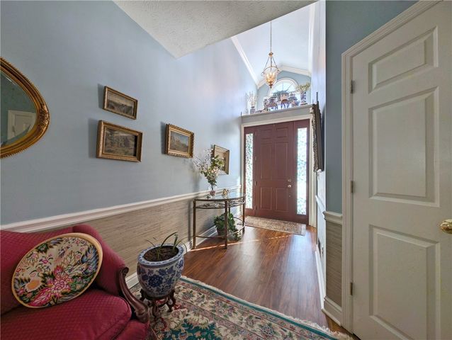 502 Independence Ct, Valencia Boro, PA 16059