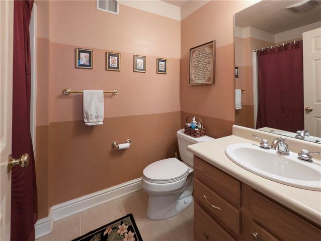 502 Independence Ct, Valencia Boro, PA 16059