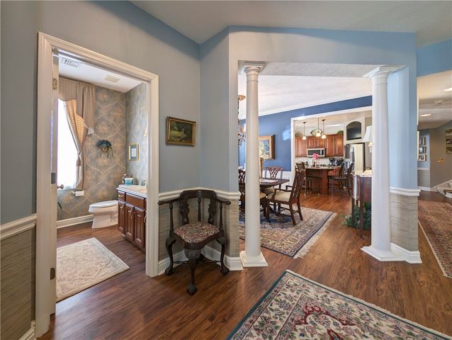 502 Independence Ct, Valencia Boro, PA 16059