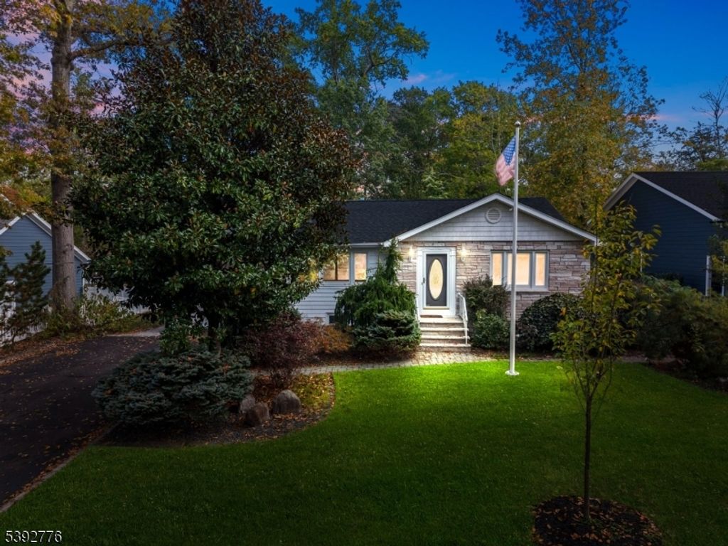 224 Princeton Ave, Berkeley Heights Twp., NJ 07922