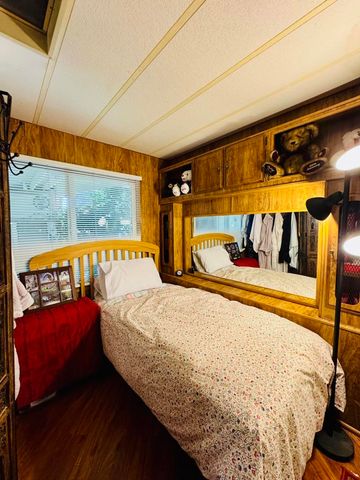 25995 Hwy 243 17, Idyllwild, CA 92549