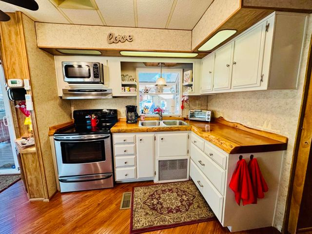 25995 Hwy 243 17, Idyllwild, CA 92549