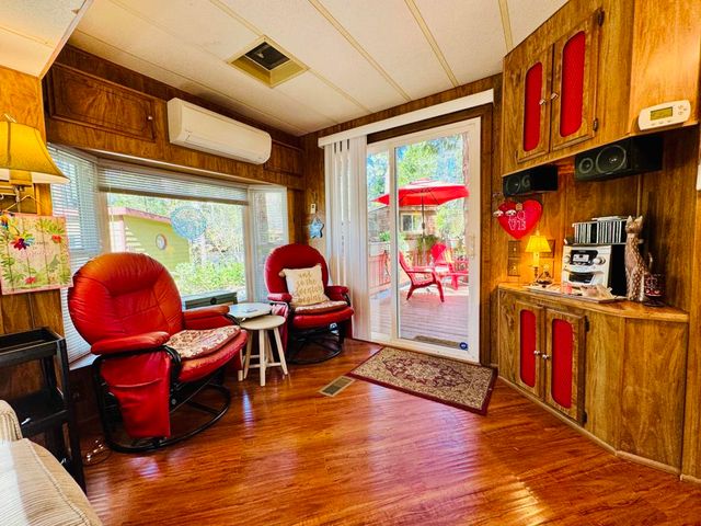 25995 Hwy 243 17, Idyllwild, CA 92549