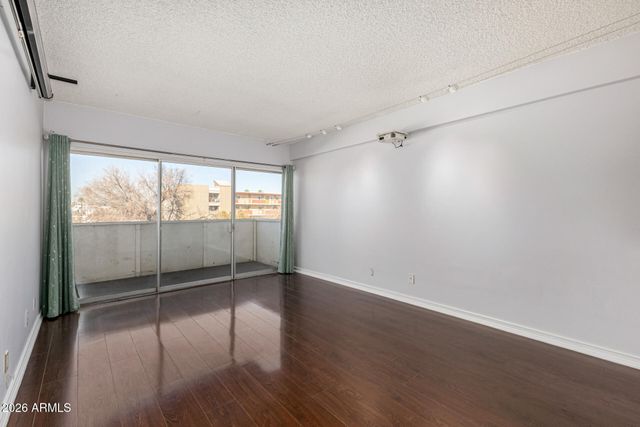 349 E THOMAS Road E407, Phoenix, AZ 85012