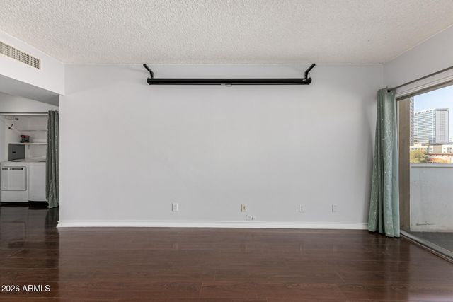 349 E THOMAS Road E407, Phoenix, AZ 85012