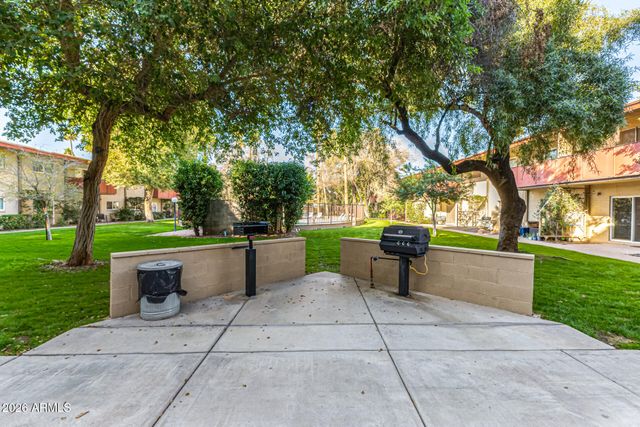 349 E THOMAS Road E407, Phoenix, AZ 85012