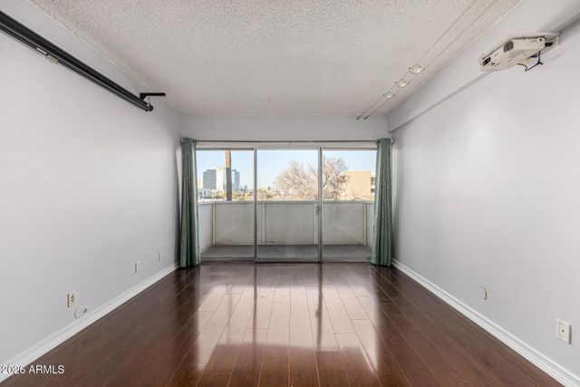 349 E THOMAS Road E407, Phoenix, AZ 85012