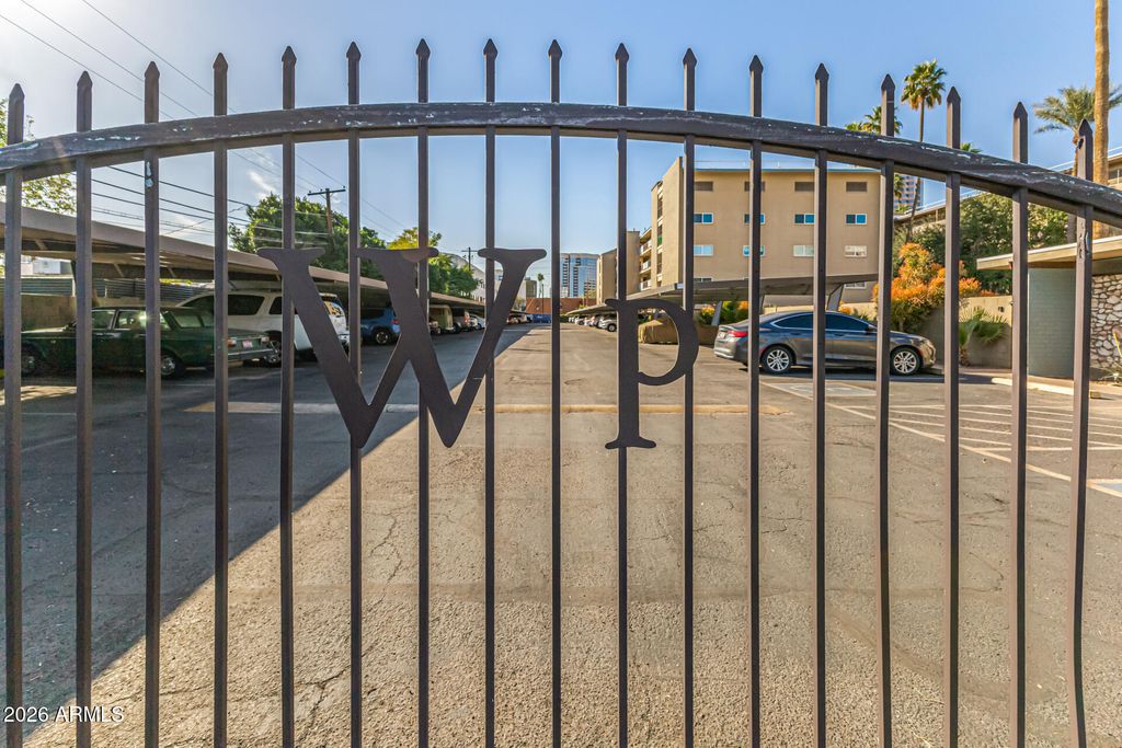 349 E THOMAS Road E407, Phoenix, AZ 85012