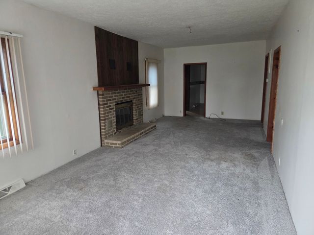 407 N Elm Street, Gardner, IL 60424