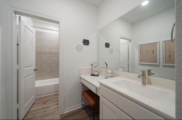 688 Amber Falls Drive, Montgomery, TX 77356