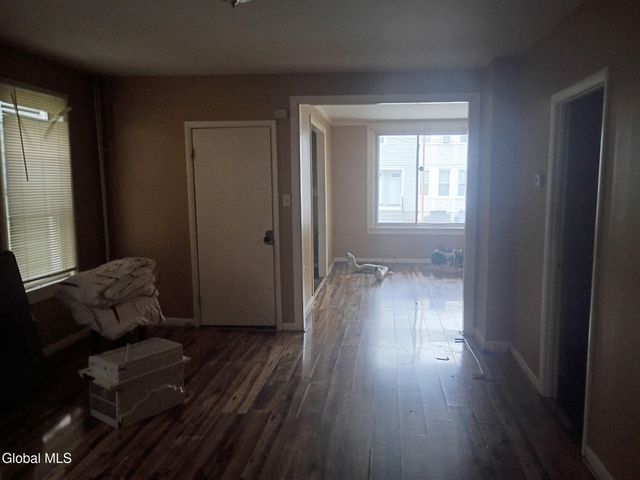 610 Livingston Avenue, Albany, NY 12206