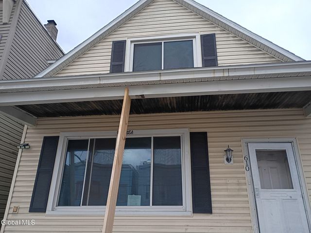 610 Livingston Avenue, Albany, NY 12206