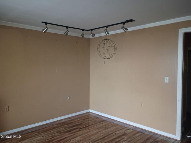 610 Livingston Avenue, Albany, NY 12206