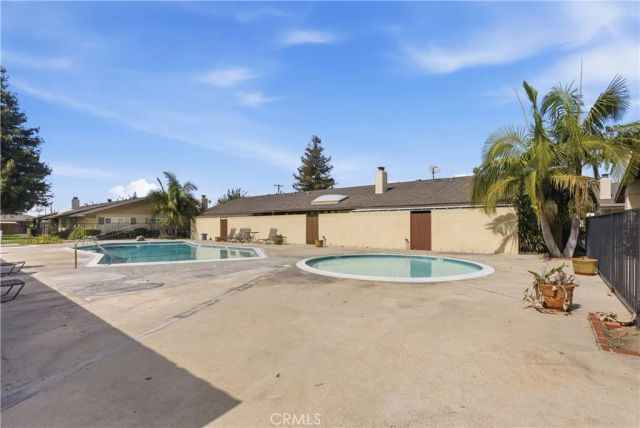 134 S Magnolia 4C, Anaheim, CA 92804