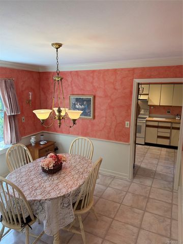 7 Francis Street, Wading River, NY 11792
