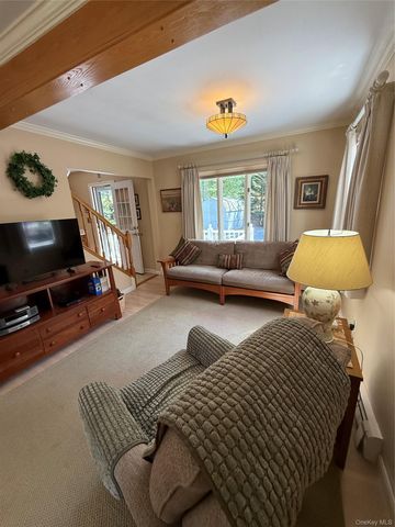 7 Francis Street, Wading River, NY 11792