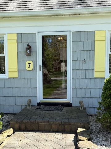 7 Francis Street, Wading River, NY 11792